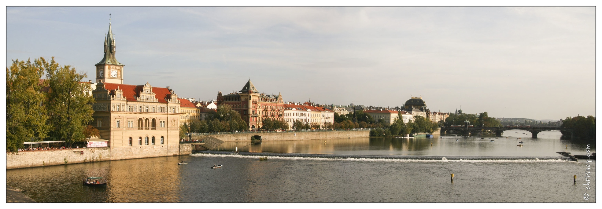 20070917-49_3064-Prague_Pont_Charles_et_autour__pano.jpg