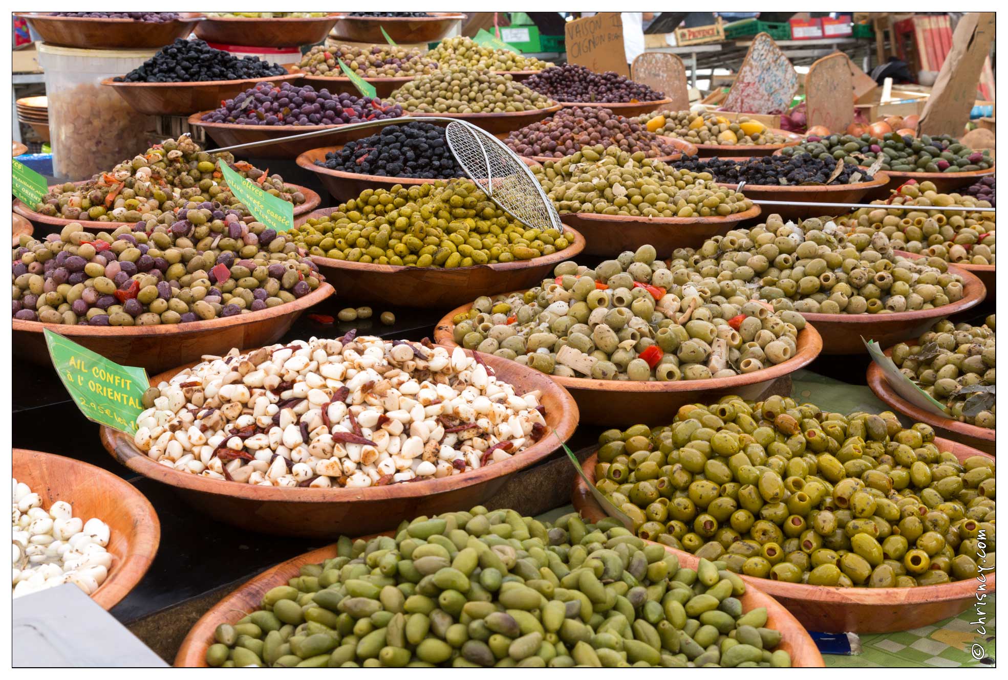 20170518-16_0180-Nyons_Marche_olives.jpg