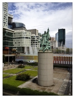 20120711-093 0810-Paris La Defense Statue de Barrias