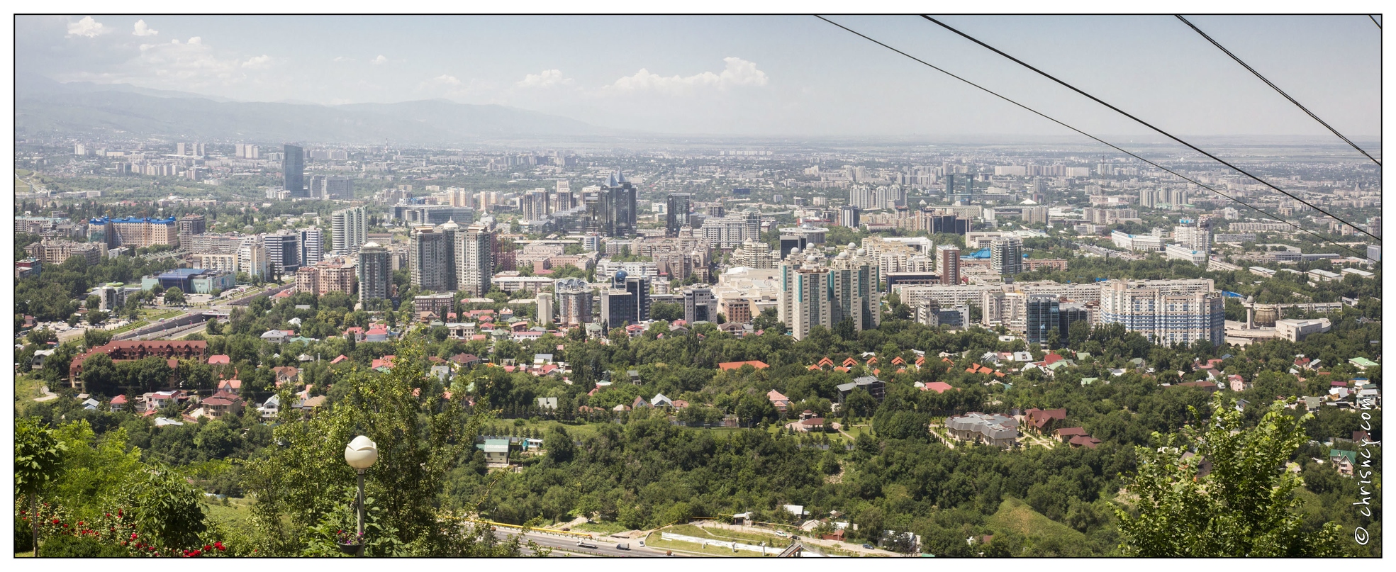 20140623-006_2146-Almaty_vu_de_Kok_Tobe__pano.jpg