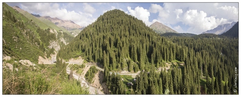 20140626-006 2482-Vallee Grand Lac Almaty  pano