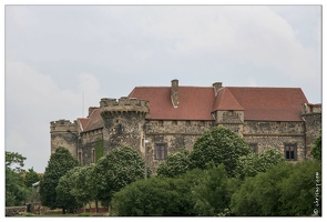 20070604-4161-St Saturnin chateau w