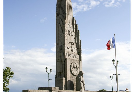 20070616-07 5261-Pont A Mousson monument aux morts w