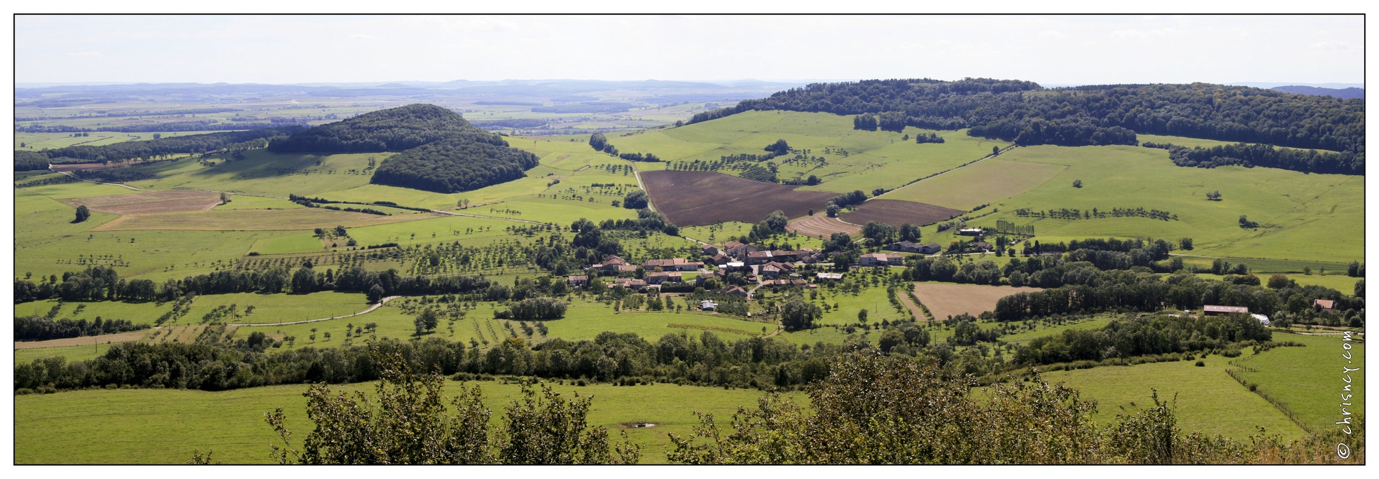 20070826-30_2306-vue_du_signal_de_Vaudemont_pano.jpg