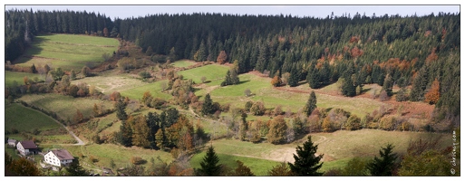 20071006-02 3790-La Bresse Piquante Pierre pano