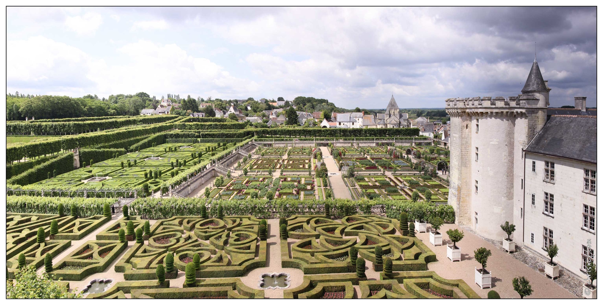 20090611-18_2296-Villandry_pano.jpg