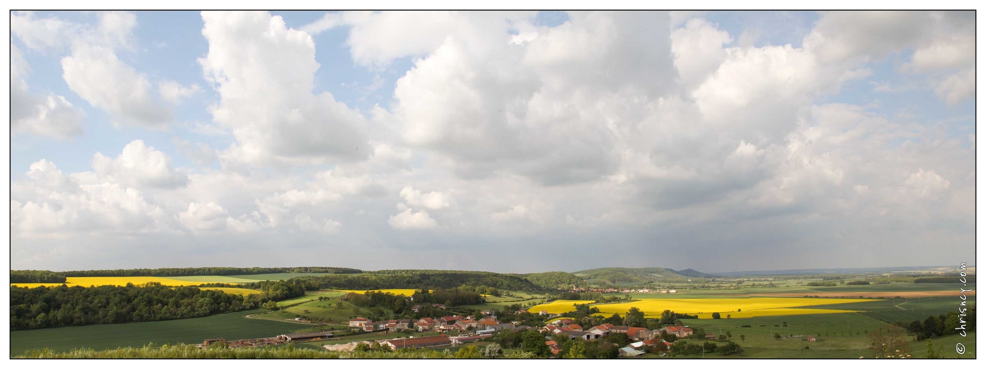 20100516-25_2568-Campagne_lorraine_pano.jpg