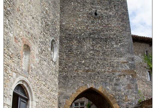 20100815-6719-Perouges