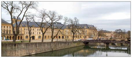 20110213-2606-Metz Place de la comedie  pano