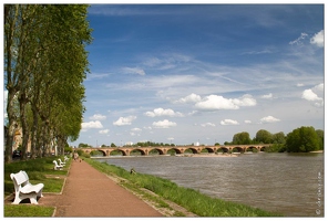 20120510-35 1011-Nevers pont de pierre