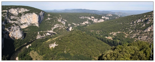 20120614-06 3686-Gorges Ardeche Serre de Tourre pano