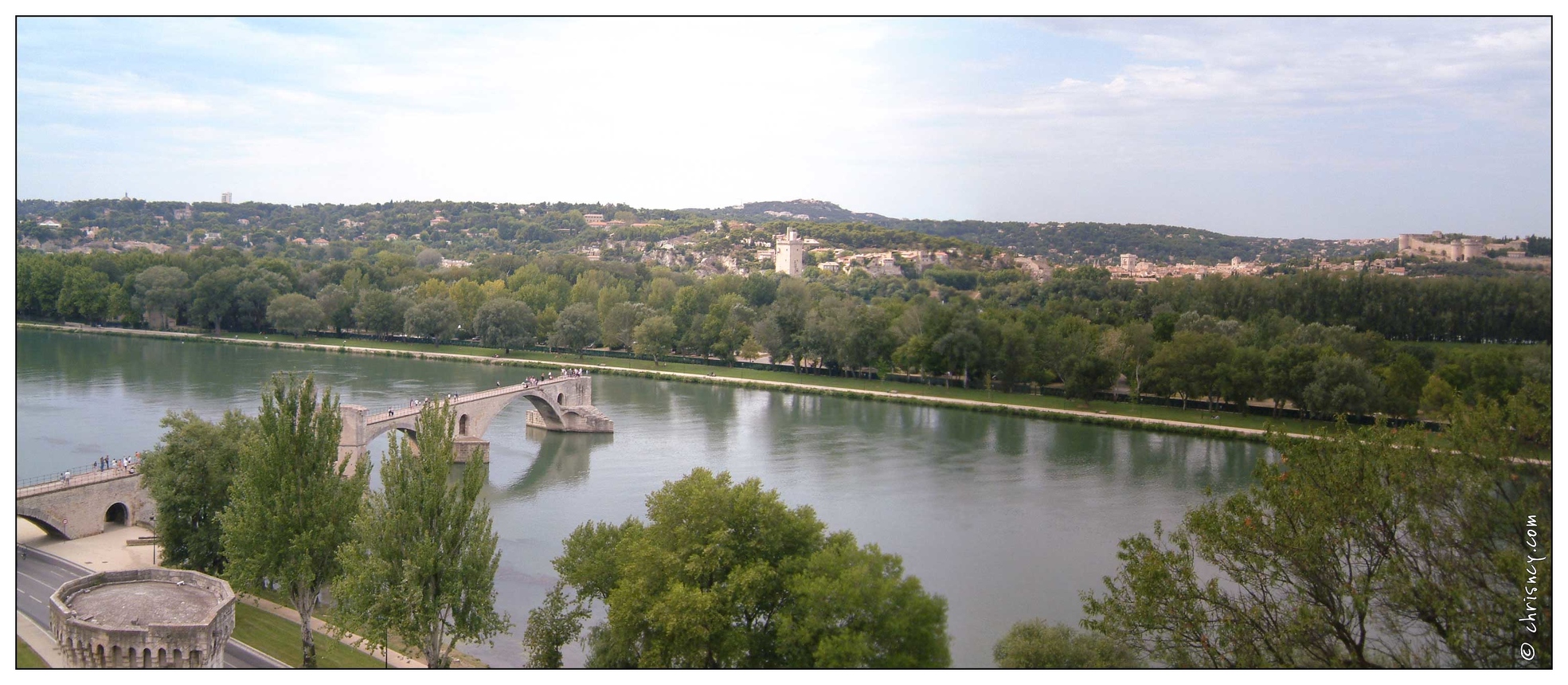 20020822-0546-Avignon_Le_rhone_pano.jpg