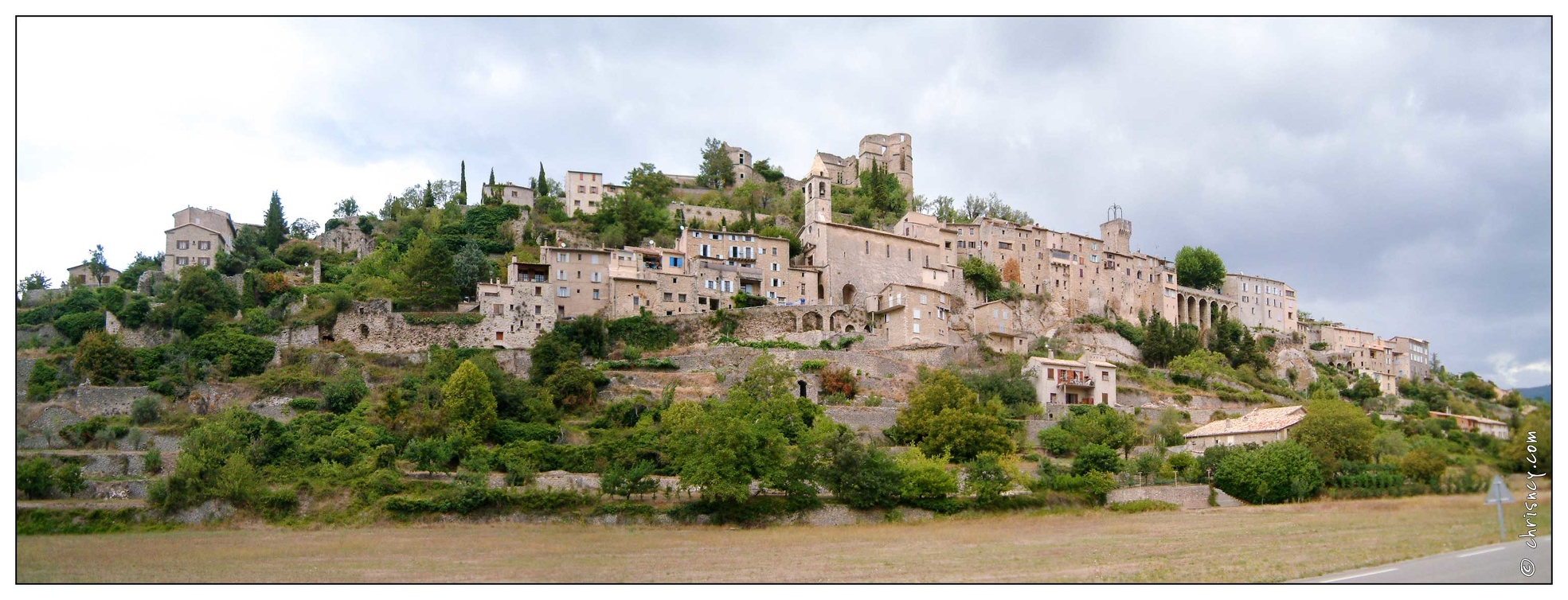 20020825-0640-Montbrun_les_Bains_pano.jpg