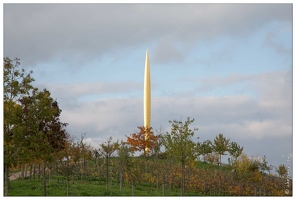 20151029-3990-Metz Obelisque du parc de la Seille