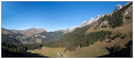 20151111-54 4500-La Clusaz Vallon des Confins Les Aravis pano 