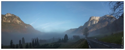 20151112-05 4517-Le Petit Bornand les Glieres Brouillard pano2