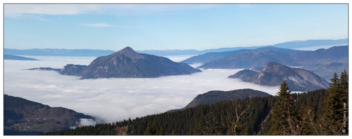 20151112-10 4543-Col de Pierre carree Mer nuage sur vallee Arve et Mole pano