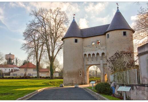 20151203-20 5822-Vic sur Seille le Chatelet d'entree 