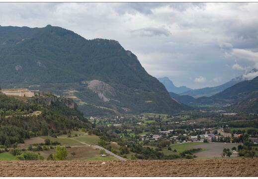 20161002-61 3674-Mont Dauphin vue de Eygliers pano