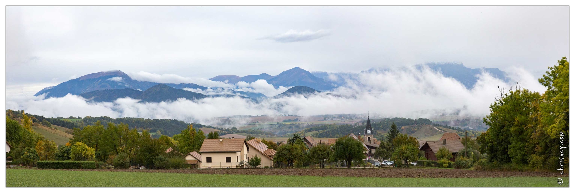 20161017-04_4962-Saint_Maurice_en_Trieves_pano.jpg