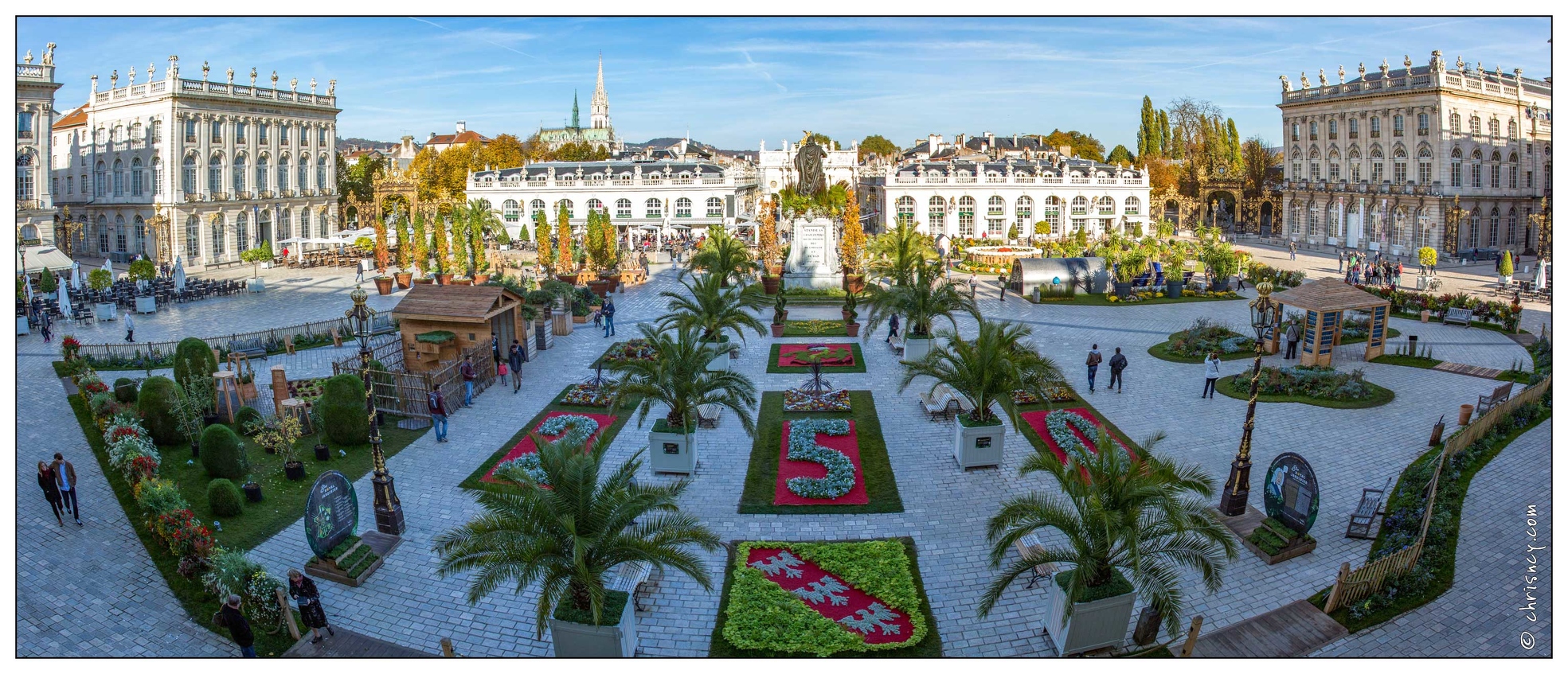 20161030-03_5228-Nancy_Place_Stanislas_Jardin_Ephemere_pano2.jpg