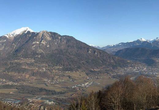 18-20170215-30 6951-Mont Saxonnex vue sur la vallee de l'Arve pano