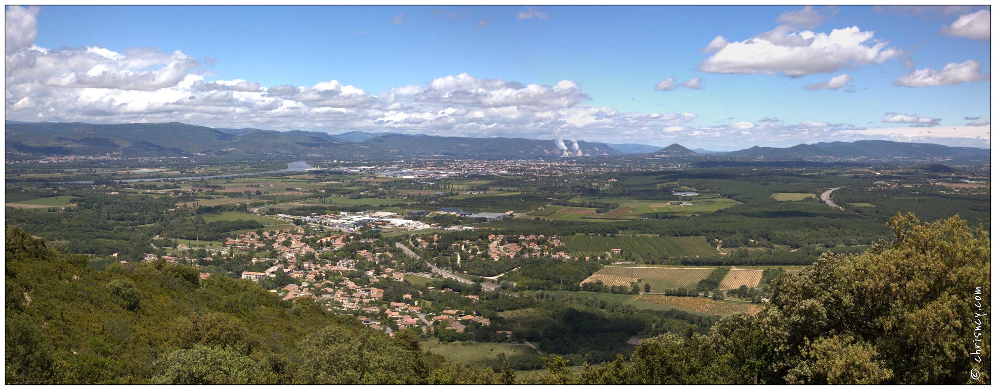 20170519-06_0226-Malataverne_ND_de_Montcham_pano.jpg