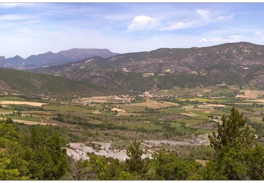 20170523-19 0487-Col d'Ey vue sur vallee de l'Ennuye et Sainte Jalle pano
