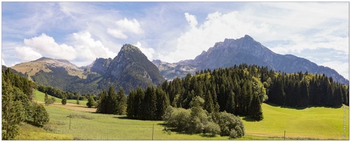 20170813-06 4040-Samoens Point de vue de La Rosiere pano