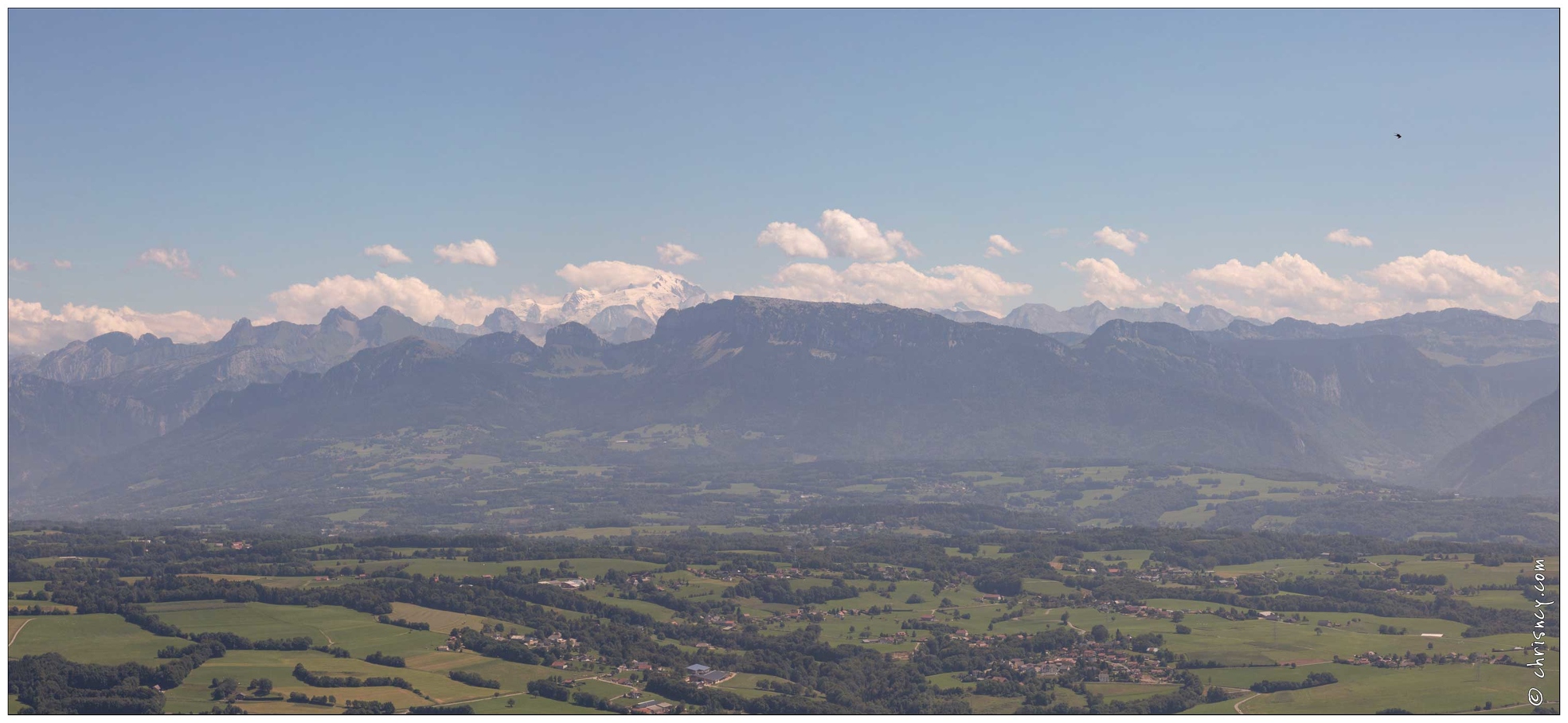 20170818-11_4569-Le_Plan_du_Saleve_vue_sur_les_Alpes_pano.jpg