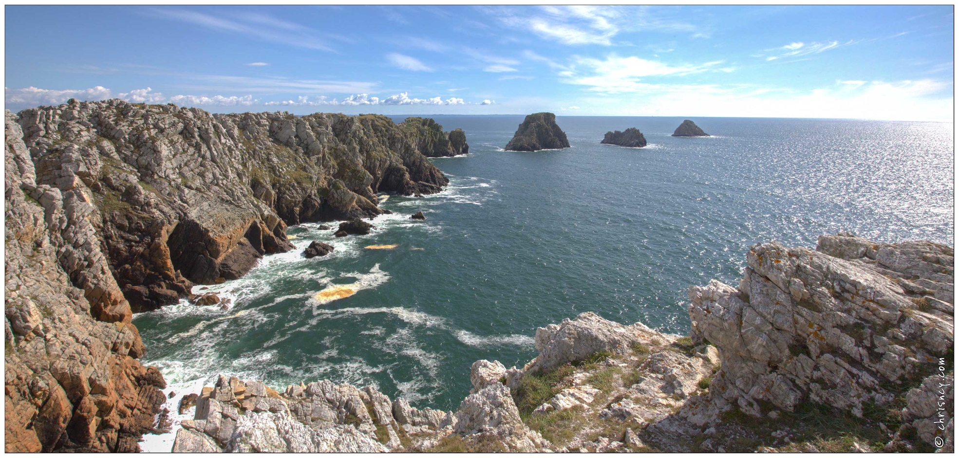 20180428-27_6221-Pointe_de_Pen_Hir_Camaret_sur_mer_Les_Tas_de_Pois_pano.jpg