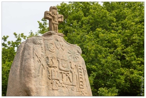 20180516-020 8648-Saint Uzec le menhir