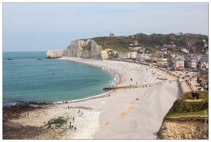 20190415-71 5794-Etretat vue vers la porte d Amont