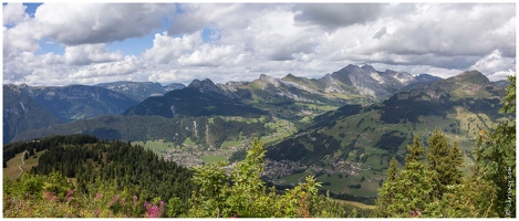 20190815-15 7814-La Clusaz A la Tete du Danay Vue Grand Bornand Pano