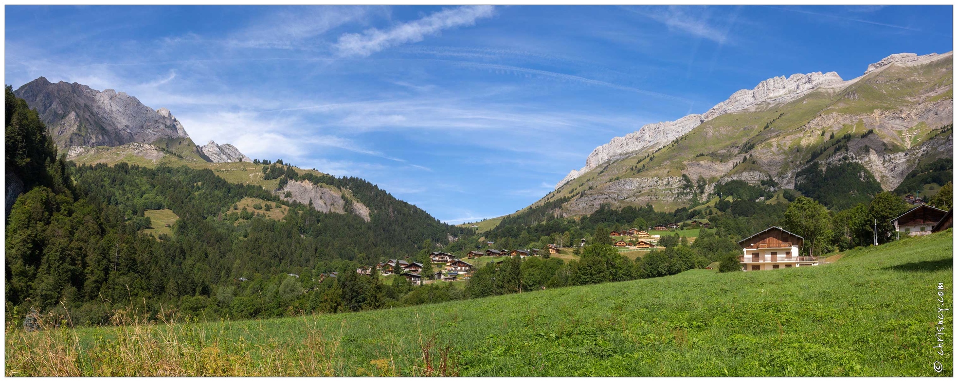 20190817-05_7992-La_Giettaz_Vue_vers_Col_des_Aravis_Pano.jpg