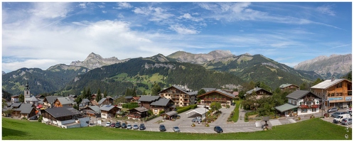 20190817-09 8001-Flumet Vue vers Mont Charvin et Aravis Pano