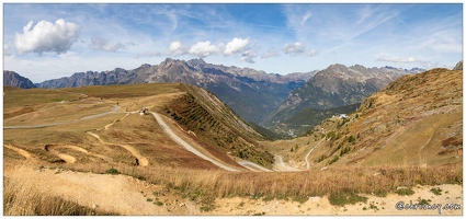 20211002-9587-L Alpe d Huez vue vers Belledonne Pano