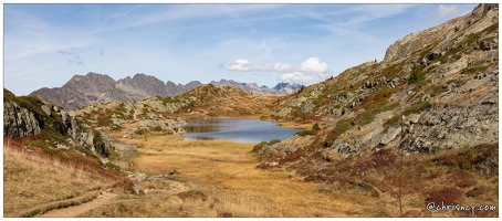 20211002-9613-L Alpe d Huez Lac Faucille Pano