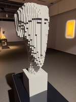 20240325-2919-Paris expo lego la tete Modigliani