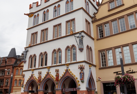 20240721-028 3426-Treves Place du marche