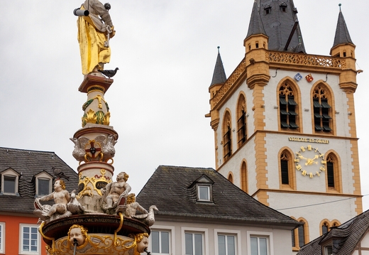 20240721-032 3443-Treves Petrus brunnen