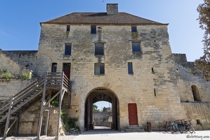 20250408-21 7958-Caen Le Chateau Porte des Champs