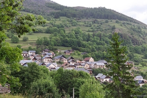 20250607-10 0129-Route d Auris Vue vers Auris