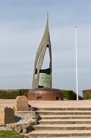 20250408-107 8124-Ouistreham Monument La Flamme
