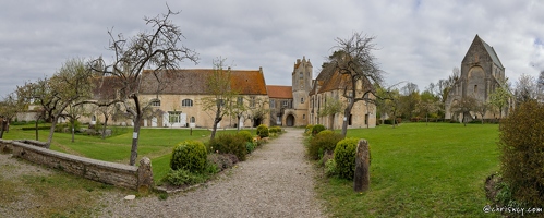 20250413-04 8670-Prieure de Saint Gabriel Pano