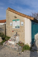 20250404-7531-Ver sur Mer la cabane de Stanley Hollis VC