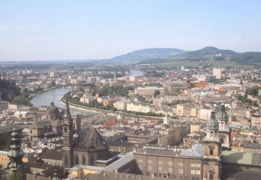 19680504-041d-Voyage scolaire Autriche Salzburg vue depuis le chateau