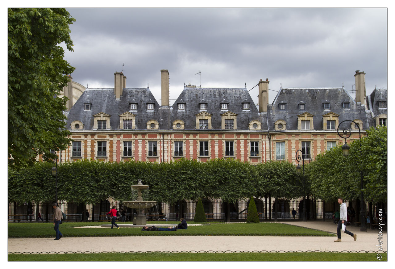 20120712-130_4824-Paris_Place_des_Vosges.jpg