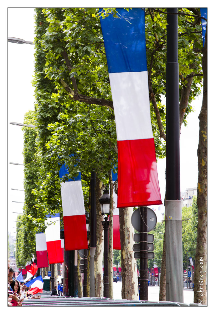20120714-154_4878-Paris_Fete_Nationale_Champs_Elysees.jpg