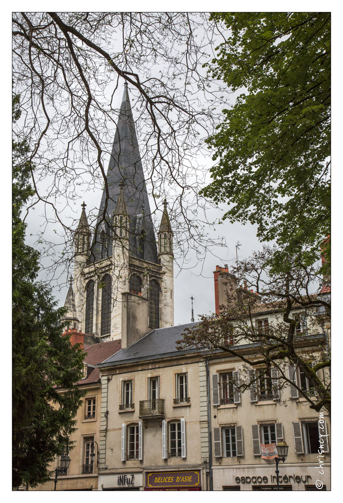 20130513-5845-Dijon_Place_des_Ducs_de_Bourgogne.jpg